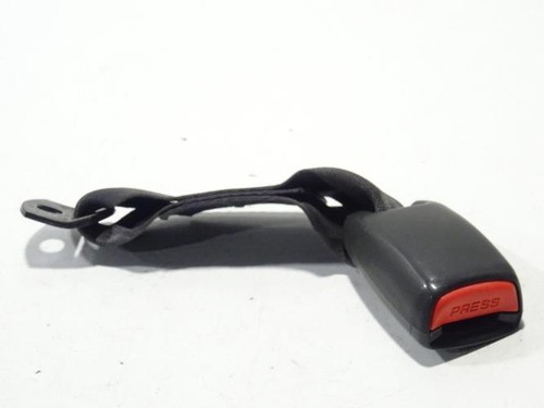 Attache ceinture arriere - , droit