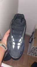 yeezy 700  v3 clabro