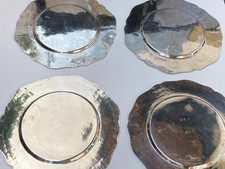 Suite de 12 sous-assiettes laiton Plaqué Argent Filets Contours