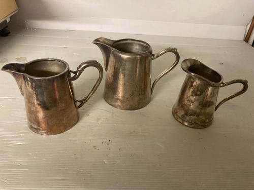 Trois pots lait service - pots, à