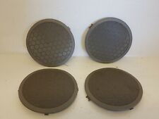 Cache enceinte porte avant et