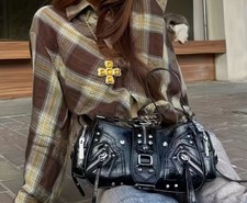 Sac à main noir style Y2K effet croco clouté