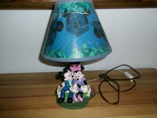 Vintage 1992 Lampe de bureau Disney Mickey et Minnie sur banc abat jour assorti