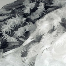 Plume Broderie Tissu Maille