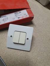 Legrand 80552 ou 805 52 - Double Interrupteur et Poussoir Neptune 2 BLANC ancien