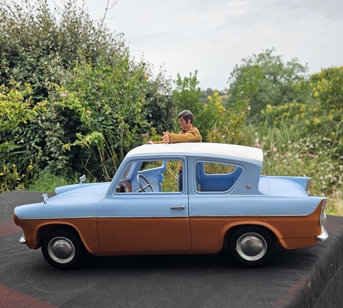 Voiture ford anglia - custom, xl
