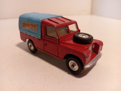 Corgi toys land rover 109 - p,