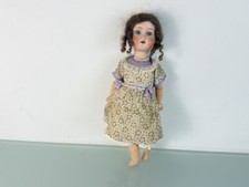 Poupée d'artiste ancienne
