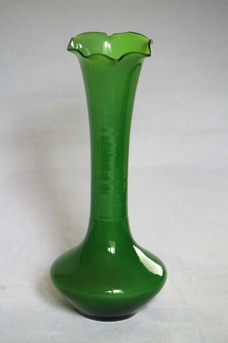 Vase opaline verre vert