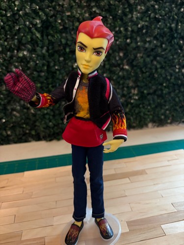 Monster high doll - doll, heath