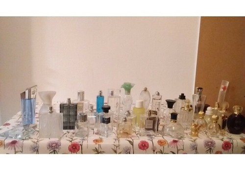 Lot flacons parfums - flacons,
