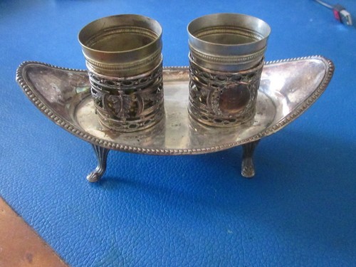 Ancien petit service - , à