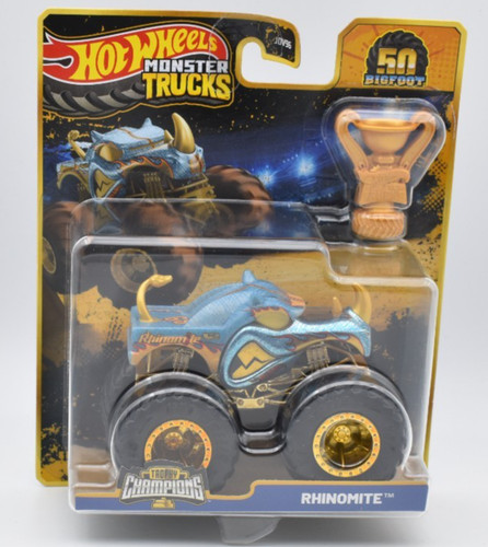 Hot wheels monster trucks - hot, 1/64