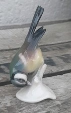 JOLI OISEAU MÉSANGE EN