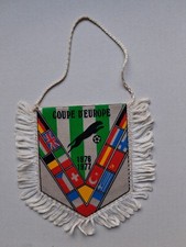 ANCIEN FANION FOOTBALL VINTAGE