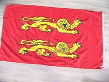 DRA011    DRAPEAU NORMAND 60X90CM   NEUF   OEILLET  DE  FIXATION NORMANDIE CAEN