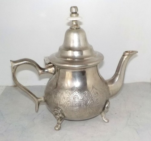 Théière marocaine métal - en,
