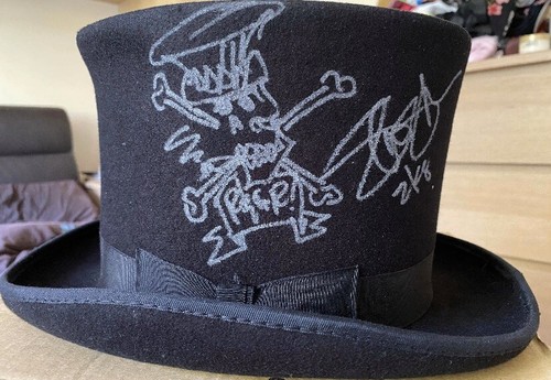 Guns roses signed - guns,