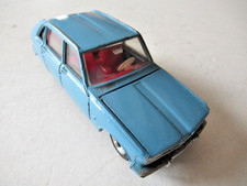 DINKY TOYS Ref 537 RENAULT 16