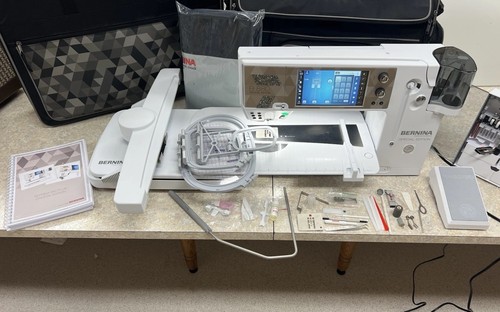 Bernina 880 plus crystal - bernina,
