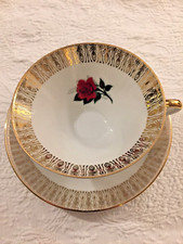 TASSE ANCIENNE  PORCELAINE