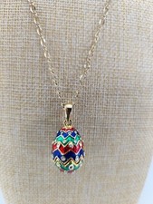 PENDENTIF OEUF STYLE FABERGE