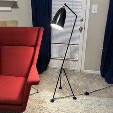 GUBI Grasshopper Lamp Black