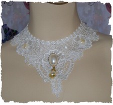 Collier Plastron/