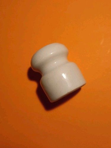 Isolateurs porcelaine - isolateurs,