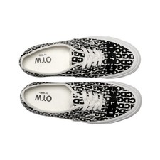 VN000EEUUY6 CDG (COMME des