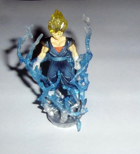 Figurine dragon ball vegeto - ball,