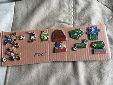 lot de10 pin's sur le thème