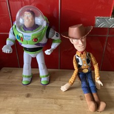 FIGURINE BUZZ L'ECLAIR DE TOY STORY DE 30 CM PARLANT (français) WOODY 37 Cm