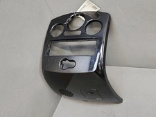 Façade autoradio / commande