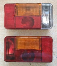 2 Phares arrières Universels (19,5x10,5x6cm) Feux Remorques et Divers NEUFS 
