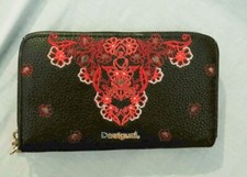Porte-monnaie & Cartes Neuf de Marque DESIGUAL à Fermeture Éclair en Similicuir.
