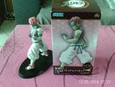 FIGURINE DEMON SLAYER - AKAZA - SUPER PREMIUM - 20 CM - SEGA - TBE