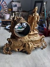 Ancien corps de pendule en régule doré