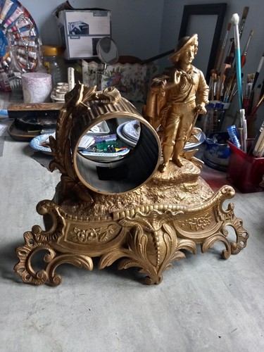 Ancien corps pendule en - de,