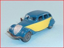 Dinky Toys Meccano France Peugeot 402 taxi 24 L 1940 . R/ .