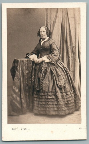 Cdv femme robe crinoline mode - cdv,