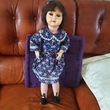 superbe grande poupée PARIS