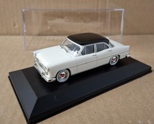 Simca Versailles 1955 1/43 IXO Boite Vitrine
