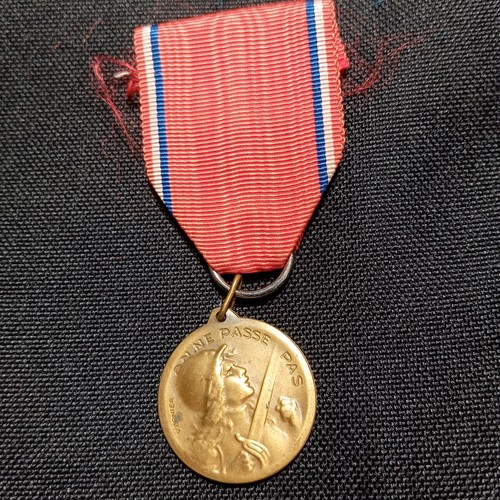 G10 médaille - (ref37979),