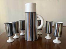 Roger Capron Céramique : Service à orangeade - 1 Pichet et 6 Mazagrans Pyjama