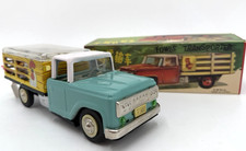 Camion et animaux oiseaux