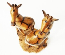 Figurine, sculpture de girafes en bois, art populaire africain / Wooden giraffe 