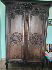 armoire normande authentique en chêne massif,marron en très bon état 230/50/143