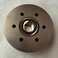 Pièce de gyroscope de fusée en béryllium pur.