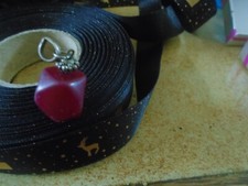 gros pendentif rubis rouge 1,5 sur 1,5.
